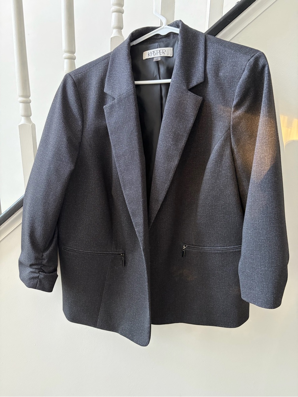 Kasper Dark Gray Single-Breasted Blazer with Zip Pockets - Picture 2 of 6